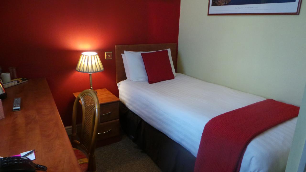 The Peacock Townhouse Hotel Kenilworth - Warwick Екстер'єр фото