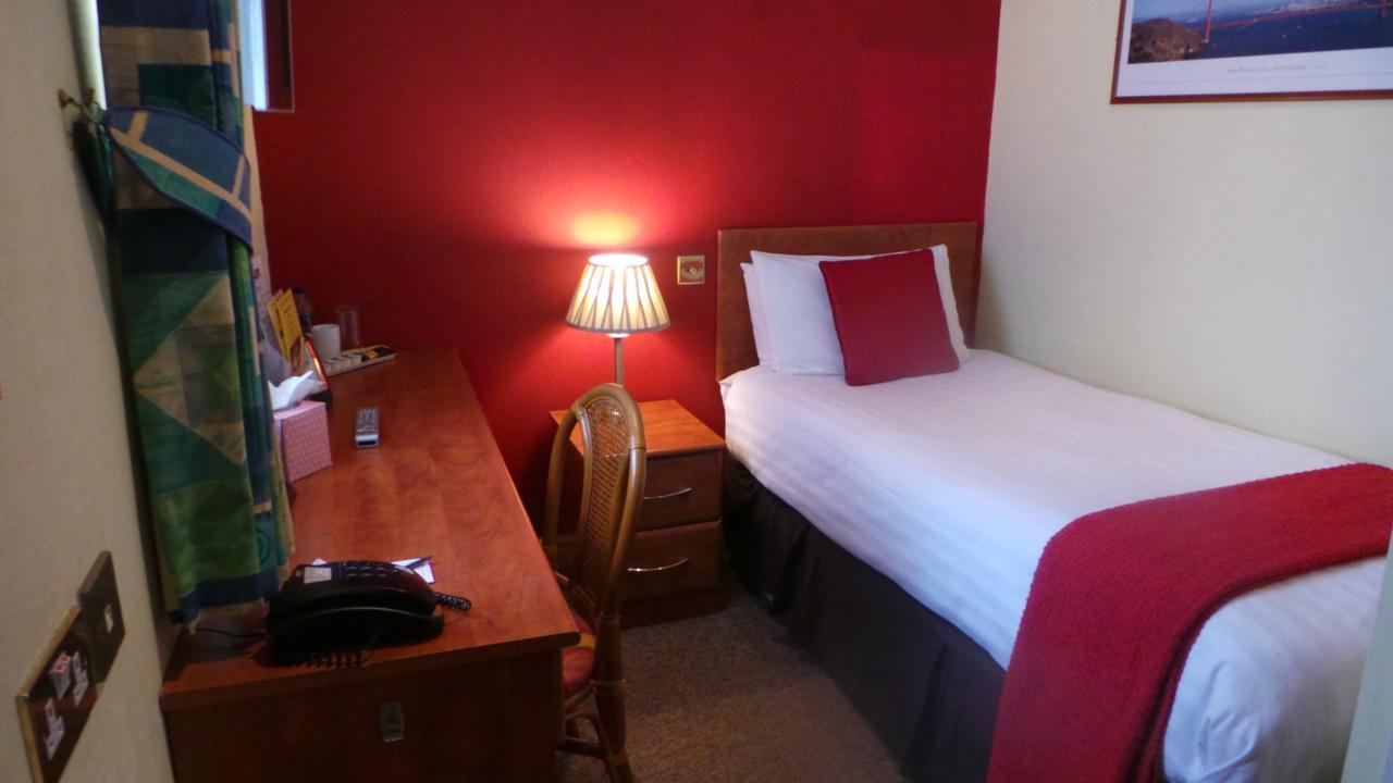 The Peacock Townhouse Hotel Kenilworth - Warwick Екстер'єр фото