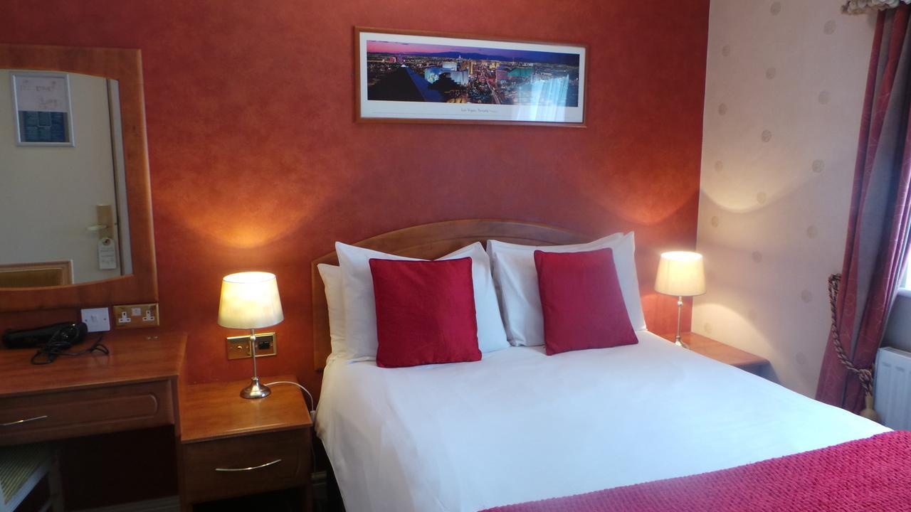 The Peacock Townhouse Hotel Kenilworth - Warwick Екстер'єр фото