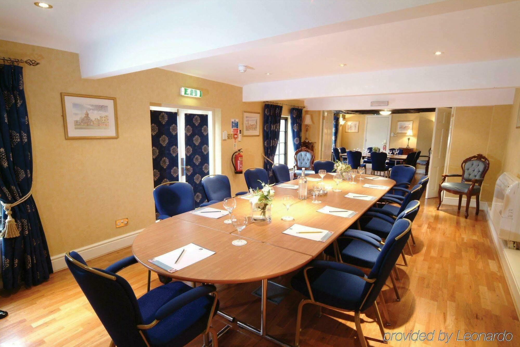 The Peacock Townhouse Hotel Kenilworth - Warwick Бізнес фото